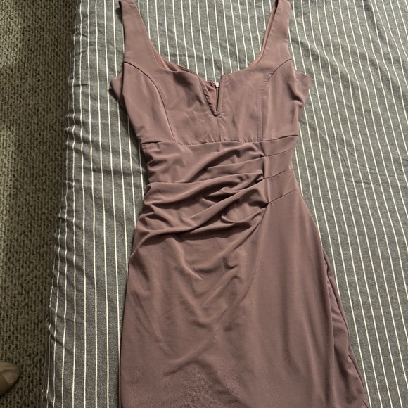 Fitted Light purple dress - Picture 1 of 3